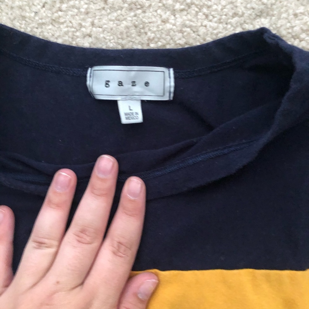 Colorblock cropped tee - Picture 3 of 3